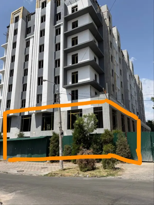 Ofis − 900 m², 1/9 qavat