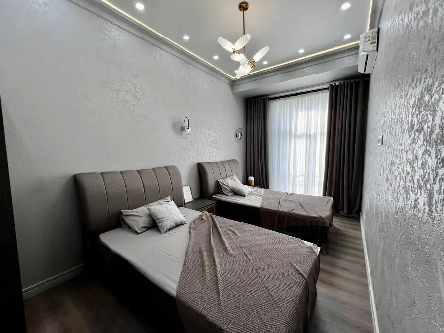 Продается 4-комнатная квартира − 126 м²