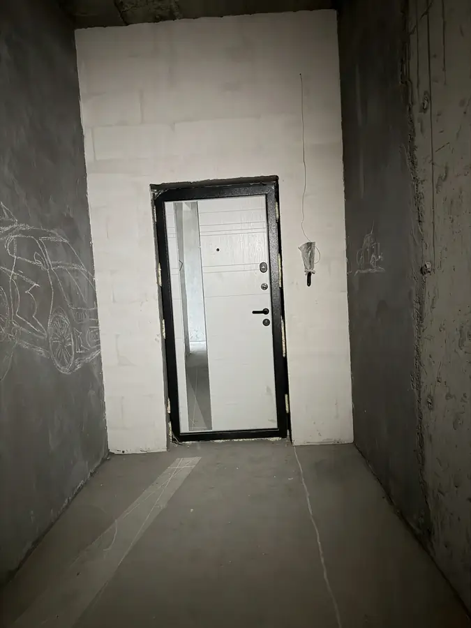 3 xonali kvartira sotiladi − 112 m²