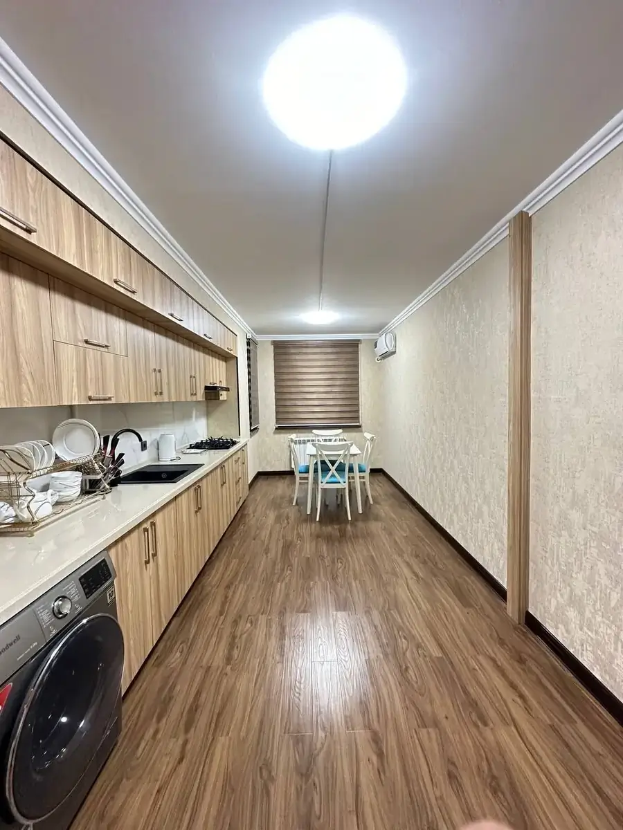 Посуточно 3-комнатная квартира − 70 м²