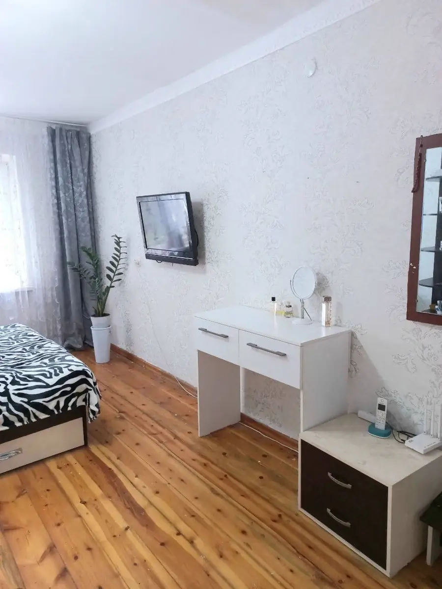 Продается 3-комнатная квартира − 67 м²