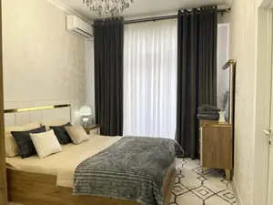 Посуточно 4-комнатная квартира − 80 м²