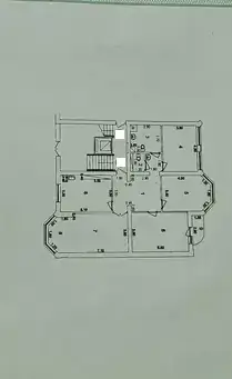 4-комнатная квартира − 130 м², 1/7 этаж