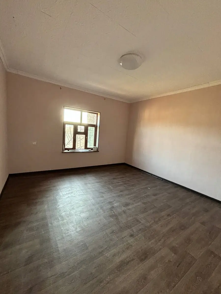 1 qavatli uy sotiladi − 800 m²