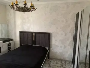 Сдается Более 5-комнатная квартира − 150 м²