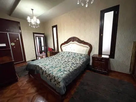 3-комнатная квартира − 90 м², 5/8 этаж