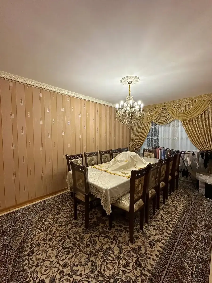 Продается 4-комнатная квартира − 92 м²