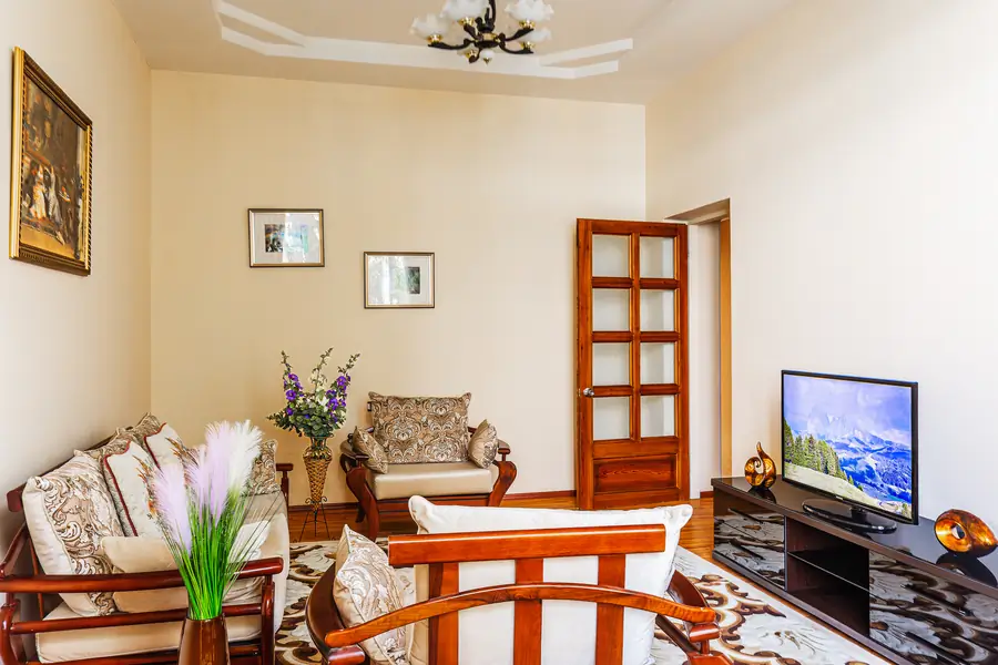 Посуточно 2-комнатная квартира − 55 м²