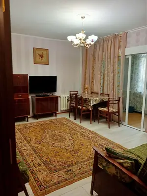 Сдается 3-комнатная квартира − 80 м²