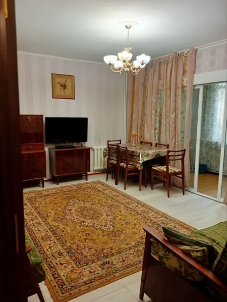 3-комнатная квартира − 80 м², 1/4 этаж