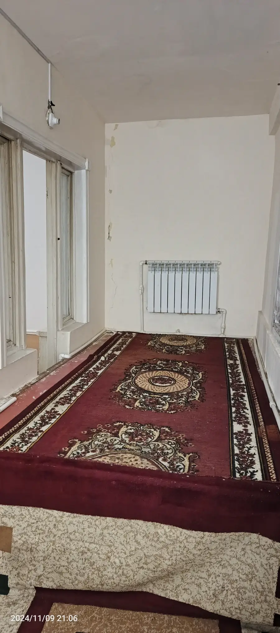 Продается 2-комнатная квартира − 56 м²