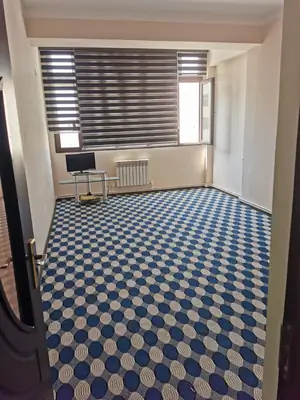 2 xonali kvartira sotiladi − 50 m²