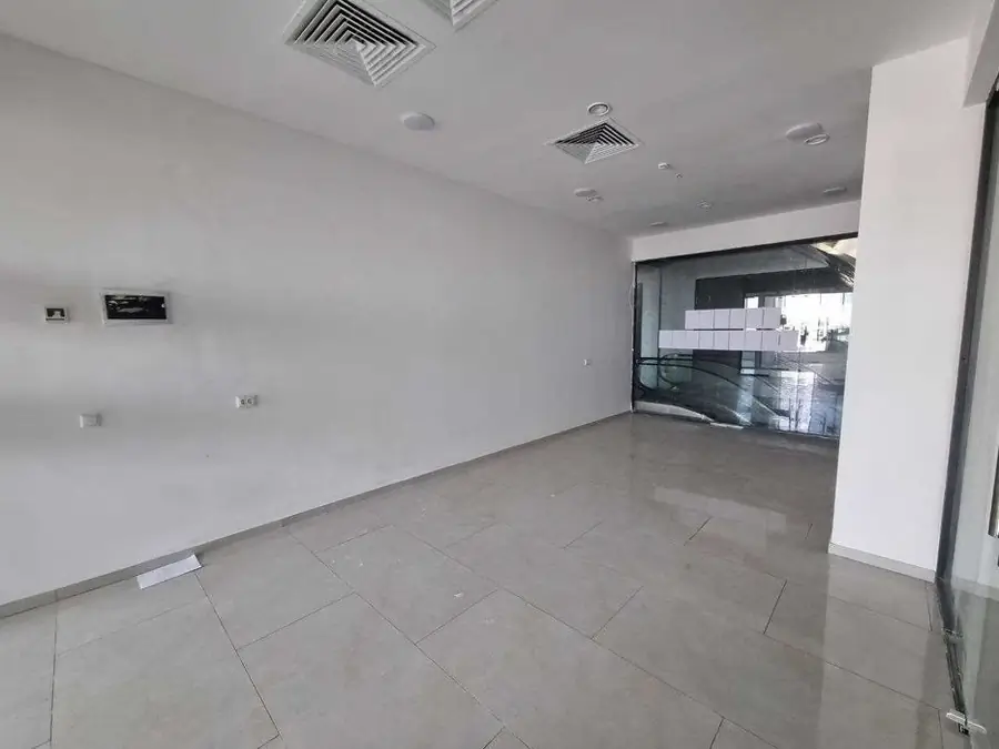 Savdo-sotiq maydoni − 27.2 m², 2/10 qavat