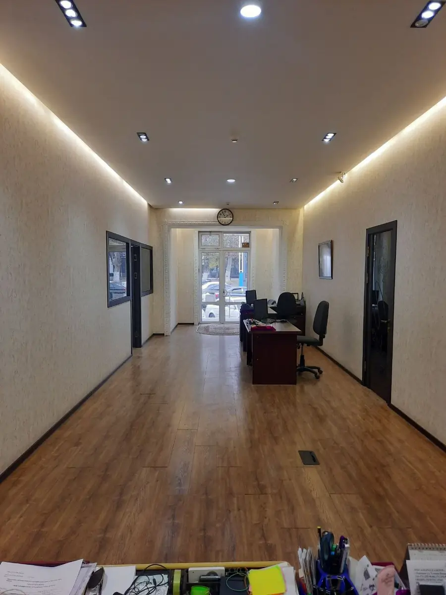 Ofis − 110 m², 1/5 qavat