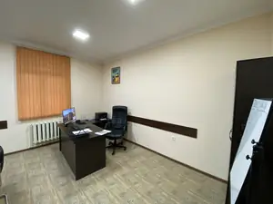 Сдается офис − 200 м²