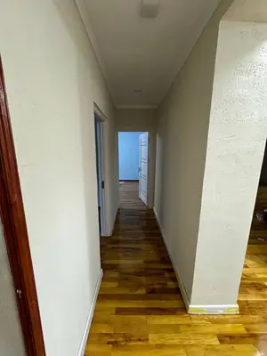 Продается 4-комнатная квартира − 113 м²