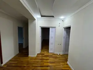 Продается 4-комнатная квартира − 113 м²