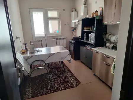 2-комнатная квартира − 70 м², 1/7 этаж