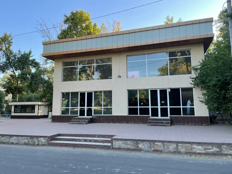 Ijaraga ofis − 300 m²