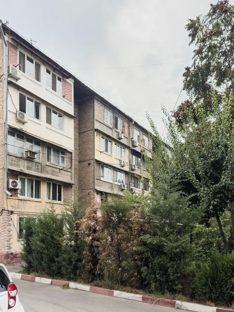 Продается 3-комнатная квартира − 71 м²