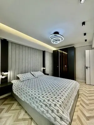 Посуточно 2-комнатная квартира − 65 м²