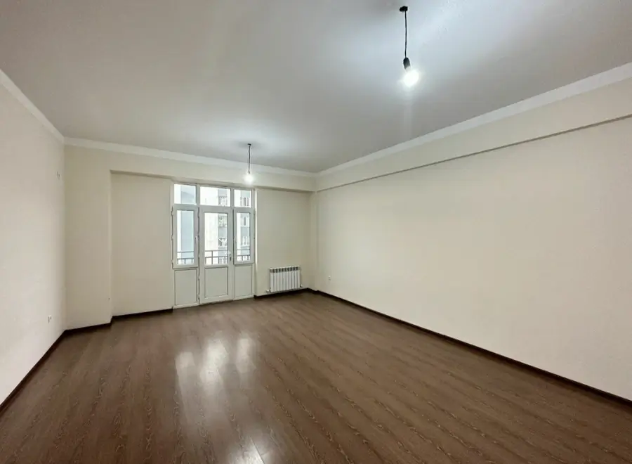 Продается 3-комнатная квартира − 97 м²