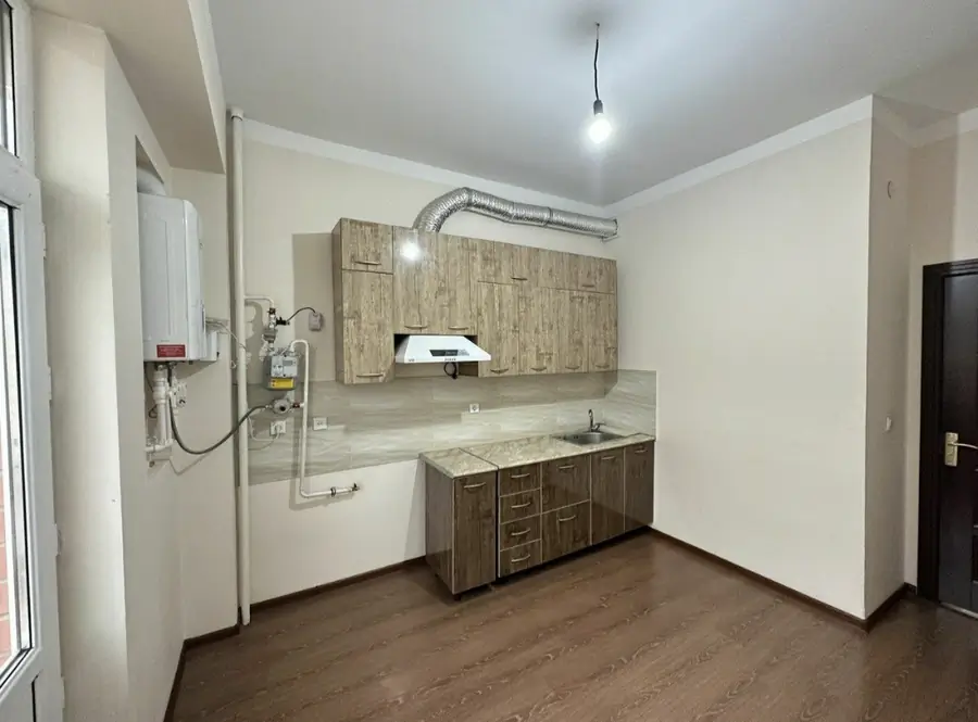 Продается 3-комнатная квартира − 97 м²