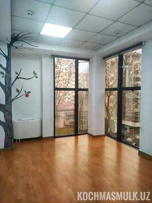 Сдается офис − 250 м²