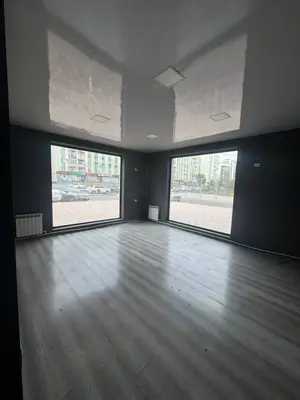 Сдается торговое помещение − 230 м²