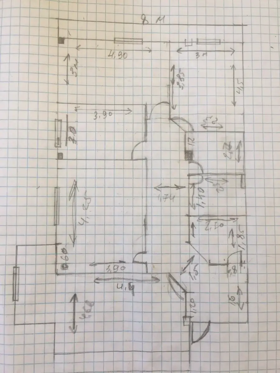 4 xonali kvartira sotiladi − 121 m²