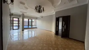 2 qavatli uy sotiladi − 200 m²