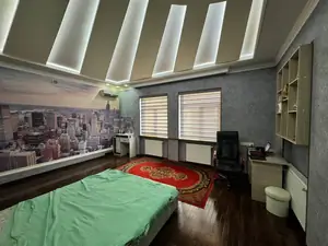 3 qavatli uy sotiladi − 411 m²