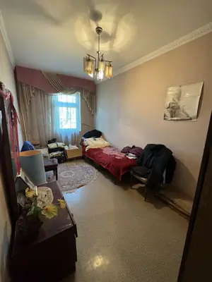 Продается 4-комнатная квартира − 98 м²