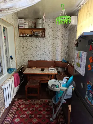 Продается 2-комнатная квартира − 58 м²