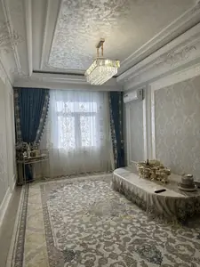 3 xonali kvartira sotiladi − 71 m²