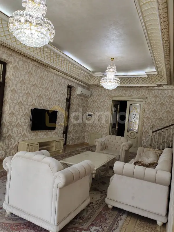 2-этажный дом − 240 м², 3.5 сот.