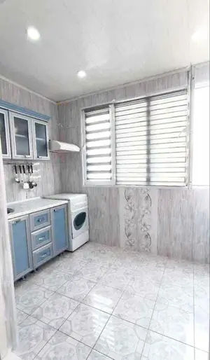 3 xonali kvartira sotiladi − 85 m²