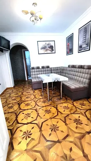 3 xonali kvartira sotiladi − 85 m²