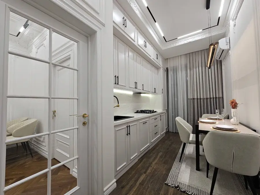 Посуточно 2-комнатная квартира − 65 м²