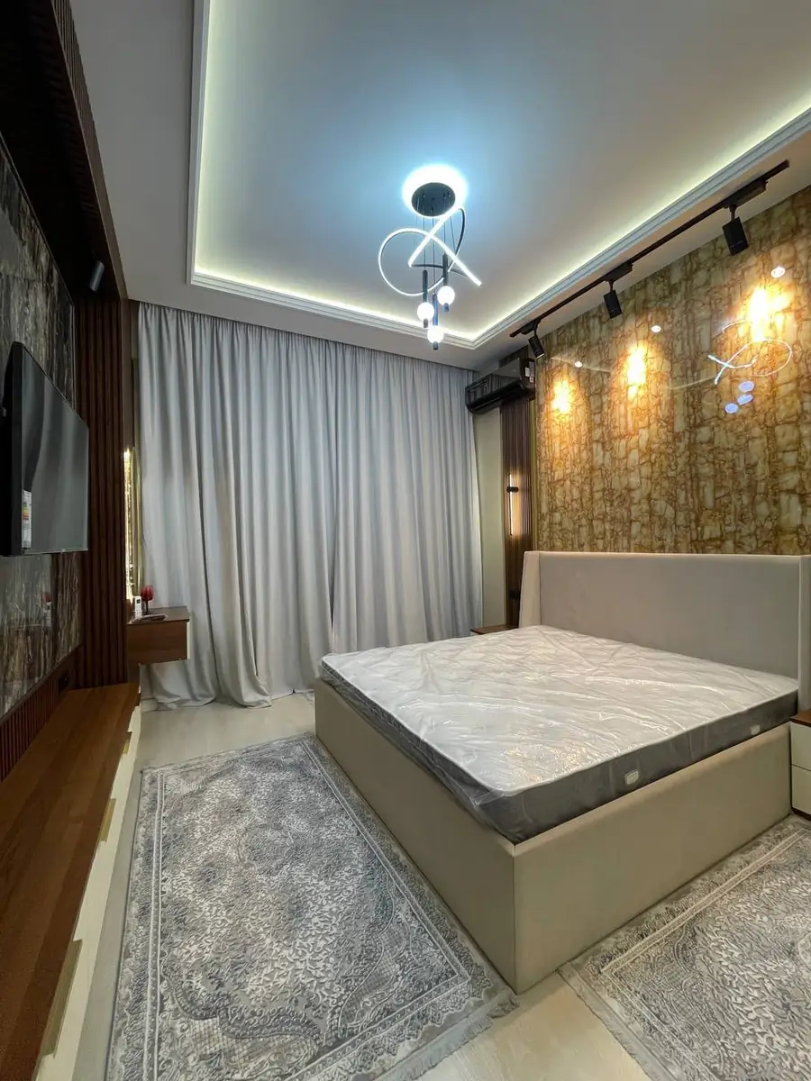 2 xonali kvartira sotiladi − 64 m²