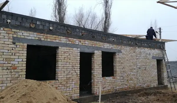 1-этажный дом − 80 м², 6 сот.