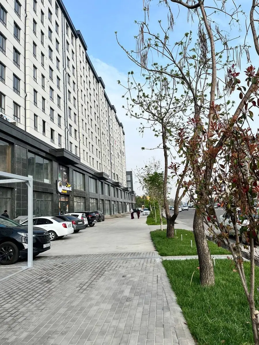 Продается 3-комнатная квартира − 78 м²