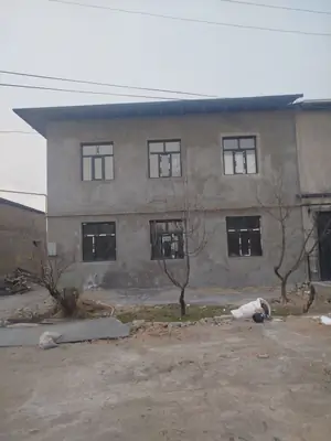 Продается Более 5-комнатная квартира − 200 м²