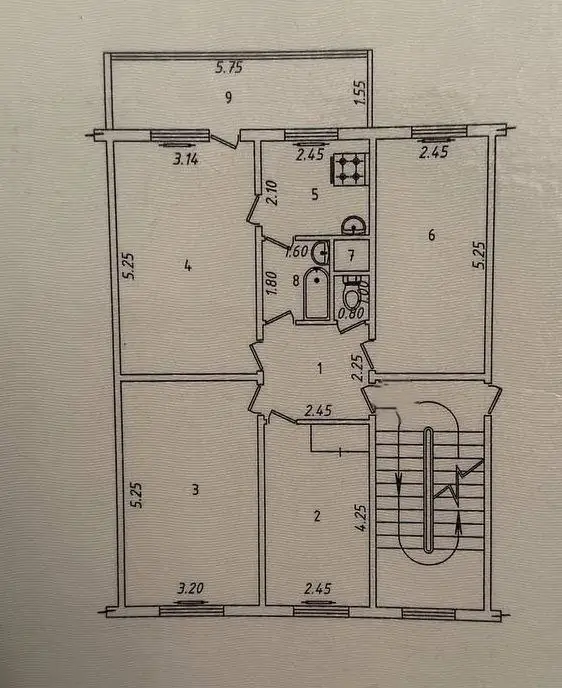 4 xonali kvartira sotiladi − 80 m²