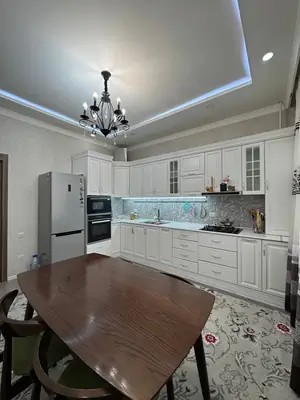 Ijaraga 3 xonali kvartira − 104 m²