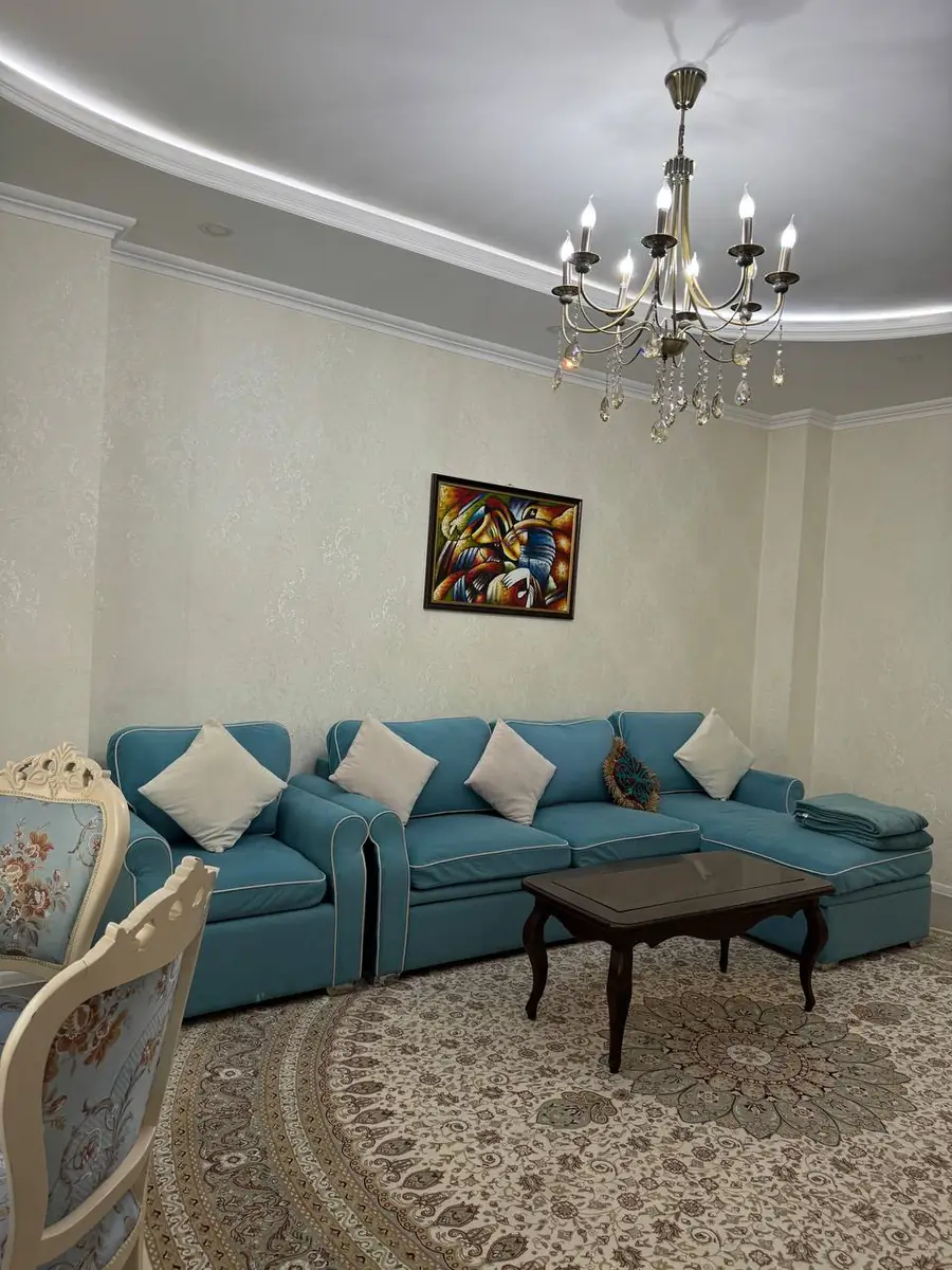 Ijaraga 3 xonali kvartira − 104 m²