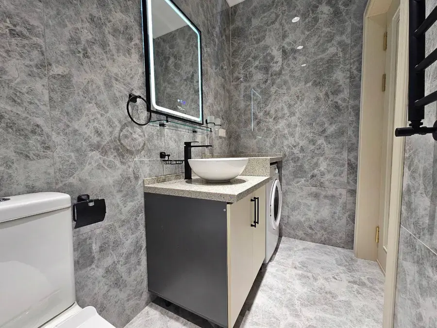 Посуточно 3-комнатная квартира − 90 м²