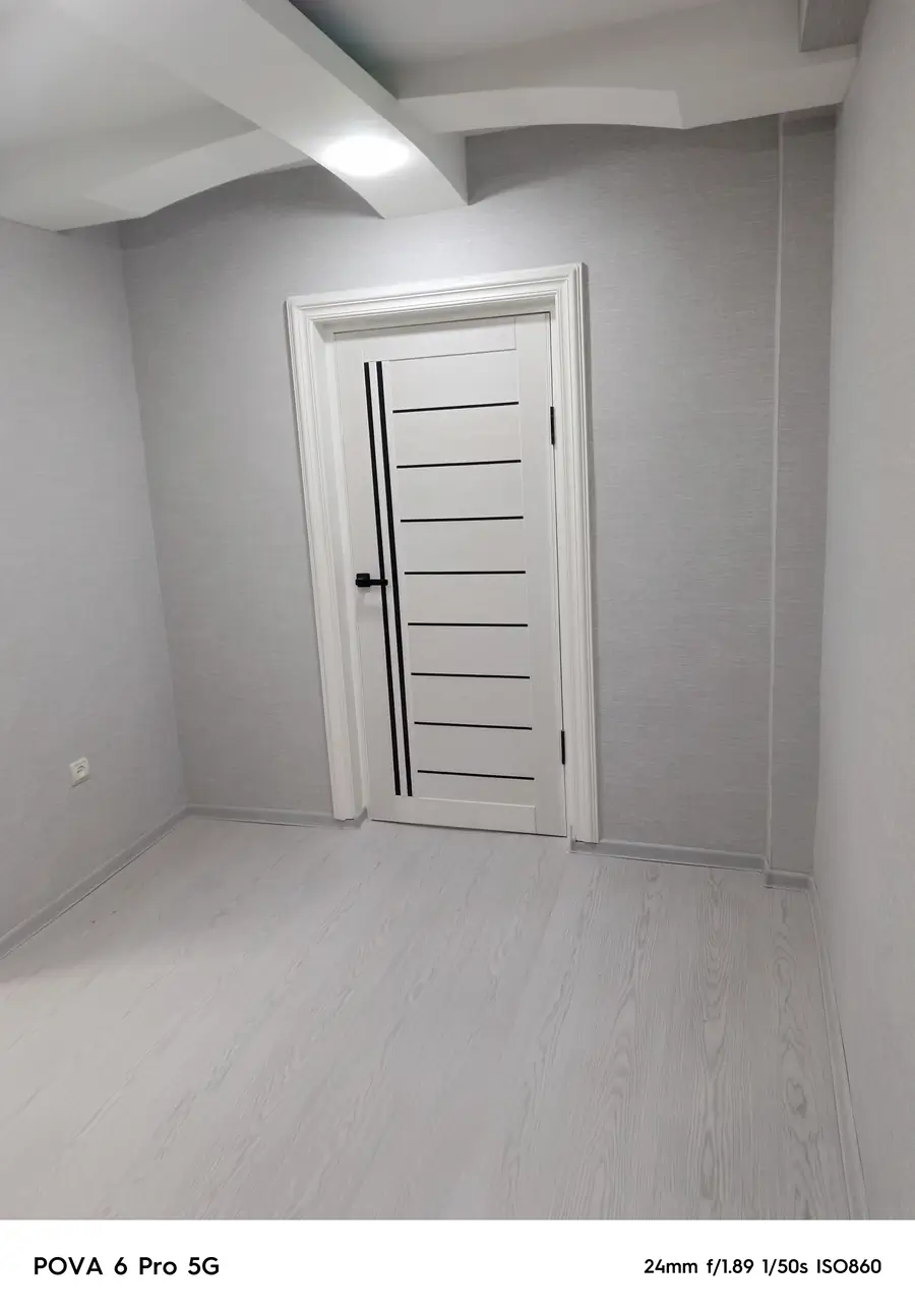 Продается 2-комнатная квартира − 100 м²