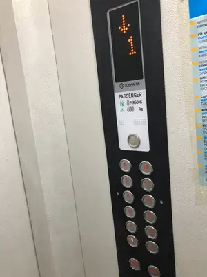 2 xonali kvartira sotiladi − 75 m²