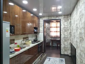 Сдается 2-комнатная квартира − 75 м²